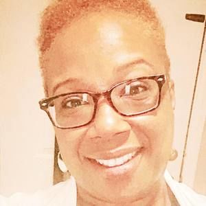 Meet your Posher, Monique